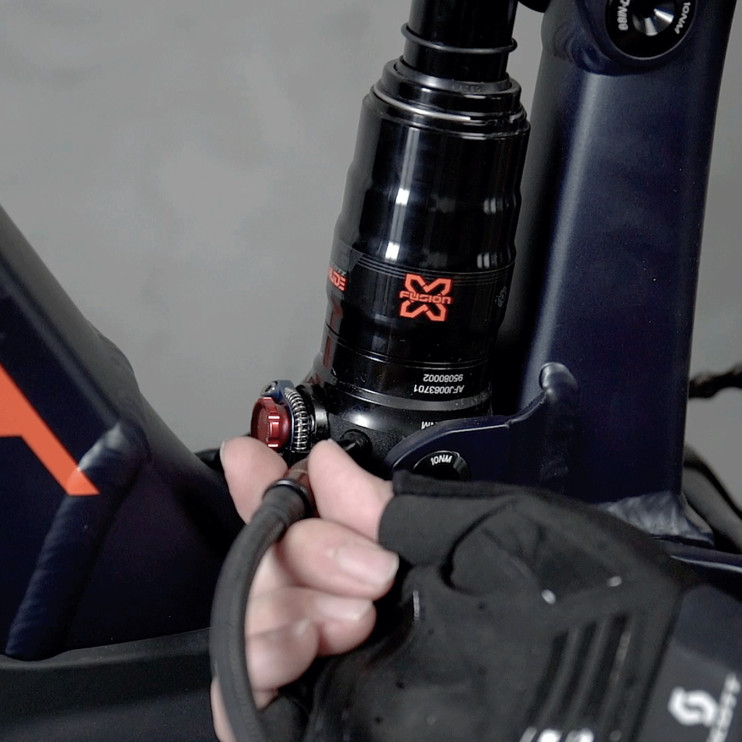 Topeak Pocket Shock Digital