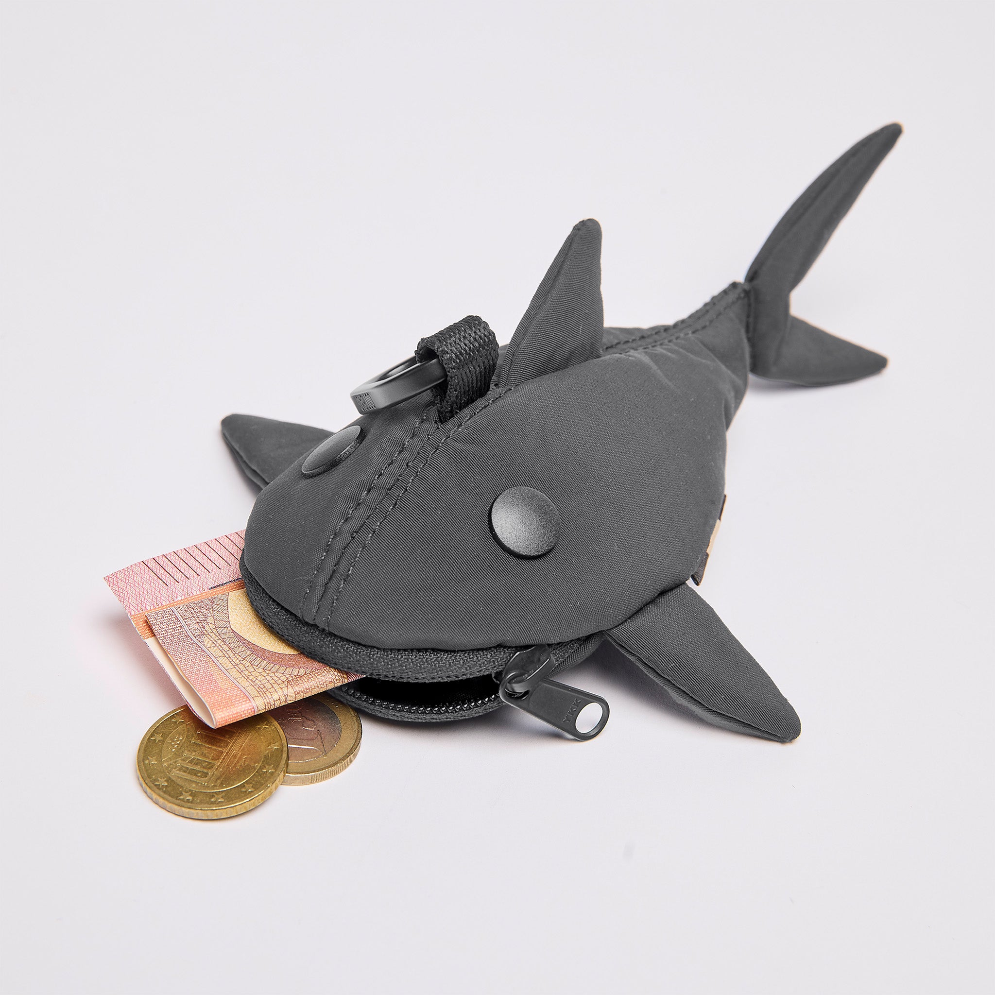 GOT BAG Shark Charm Shark