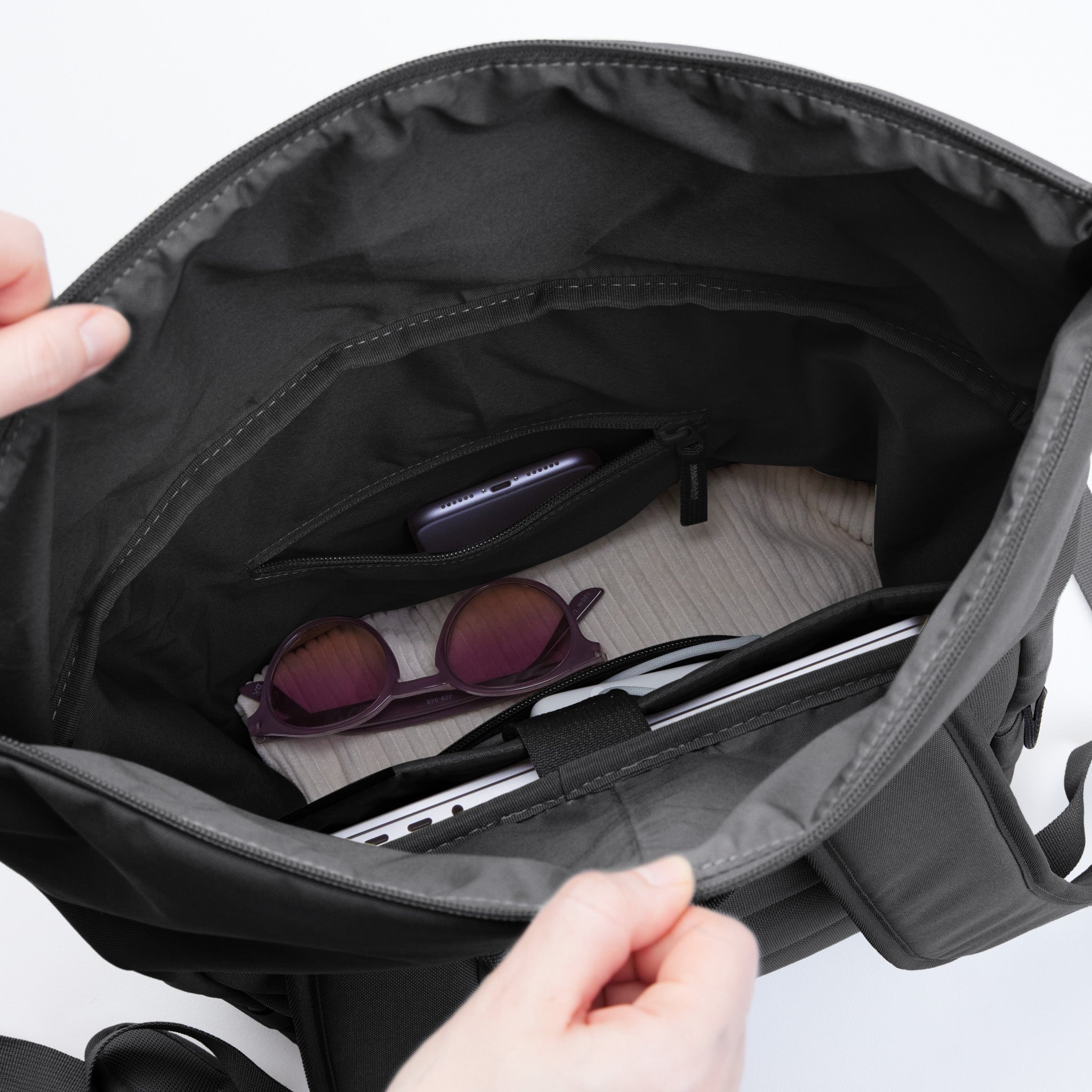GOT BAG Rolltop Easy Monochrome Shark