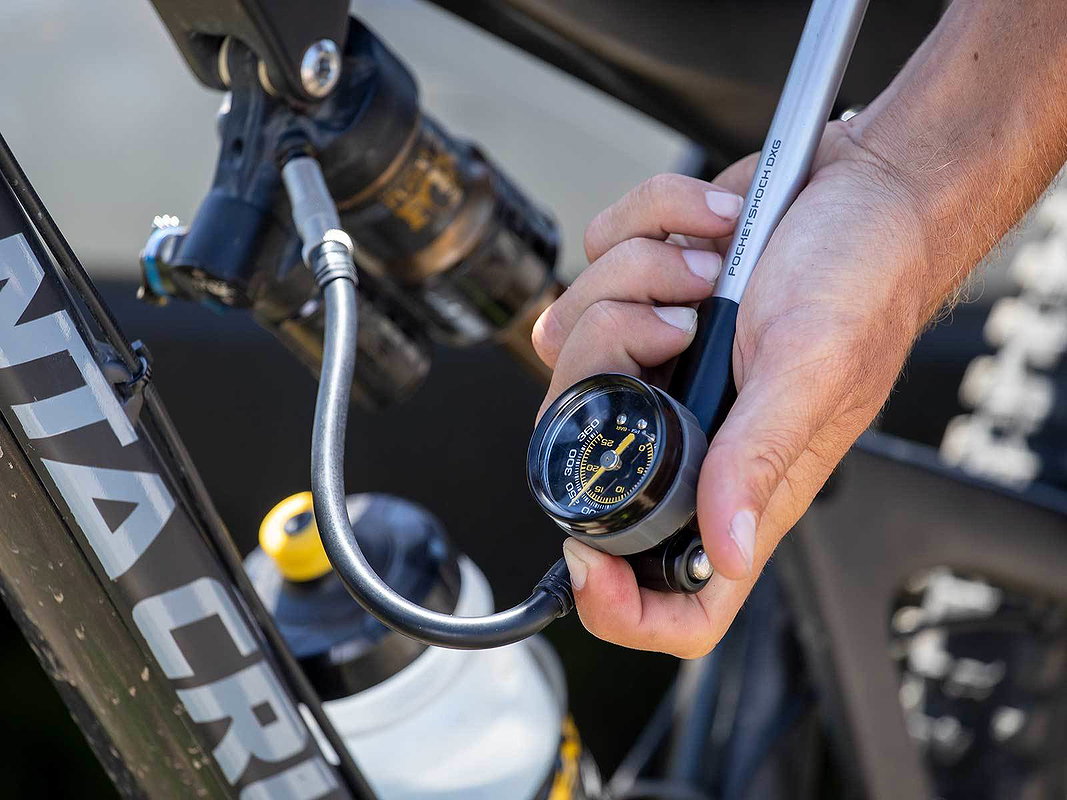 Topeak Pocket Shock DXG XL mit Stahlflex-Schlauch