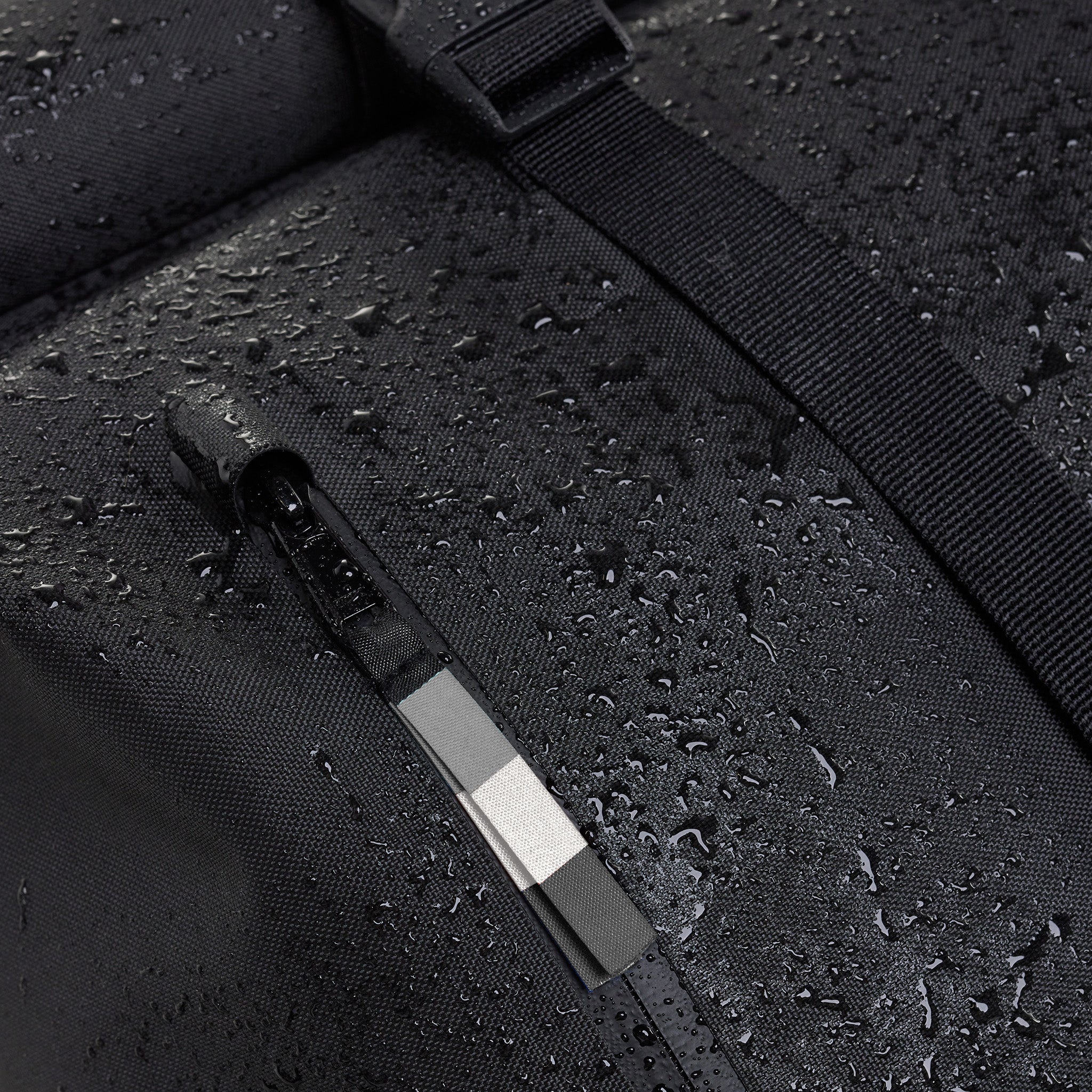 GOT BAG Rolltop 2.0 Monochrome Coral Gardeners Black