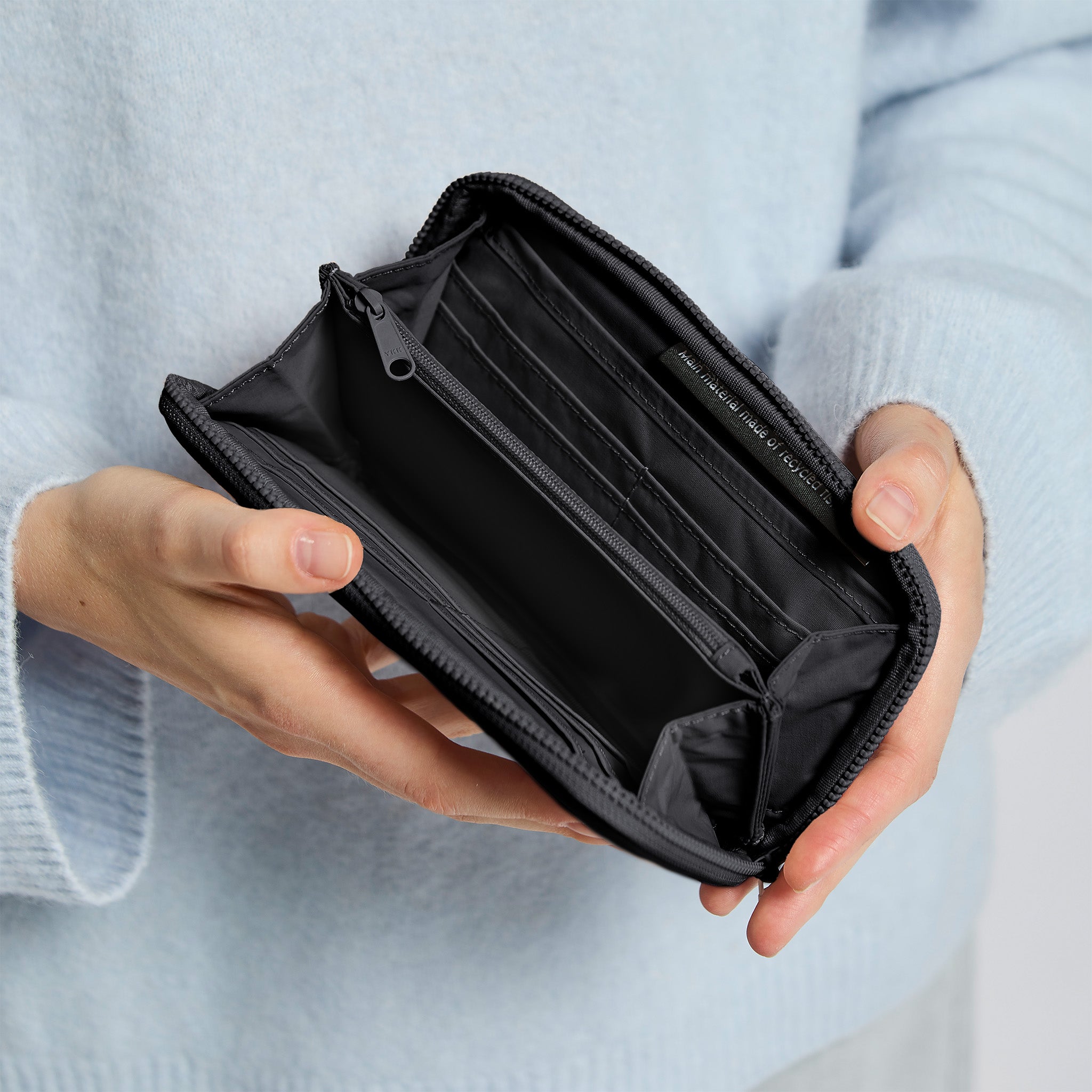 GOT BAG Wallet 02