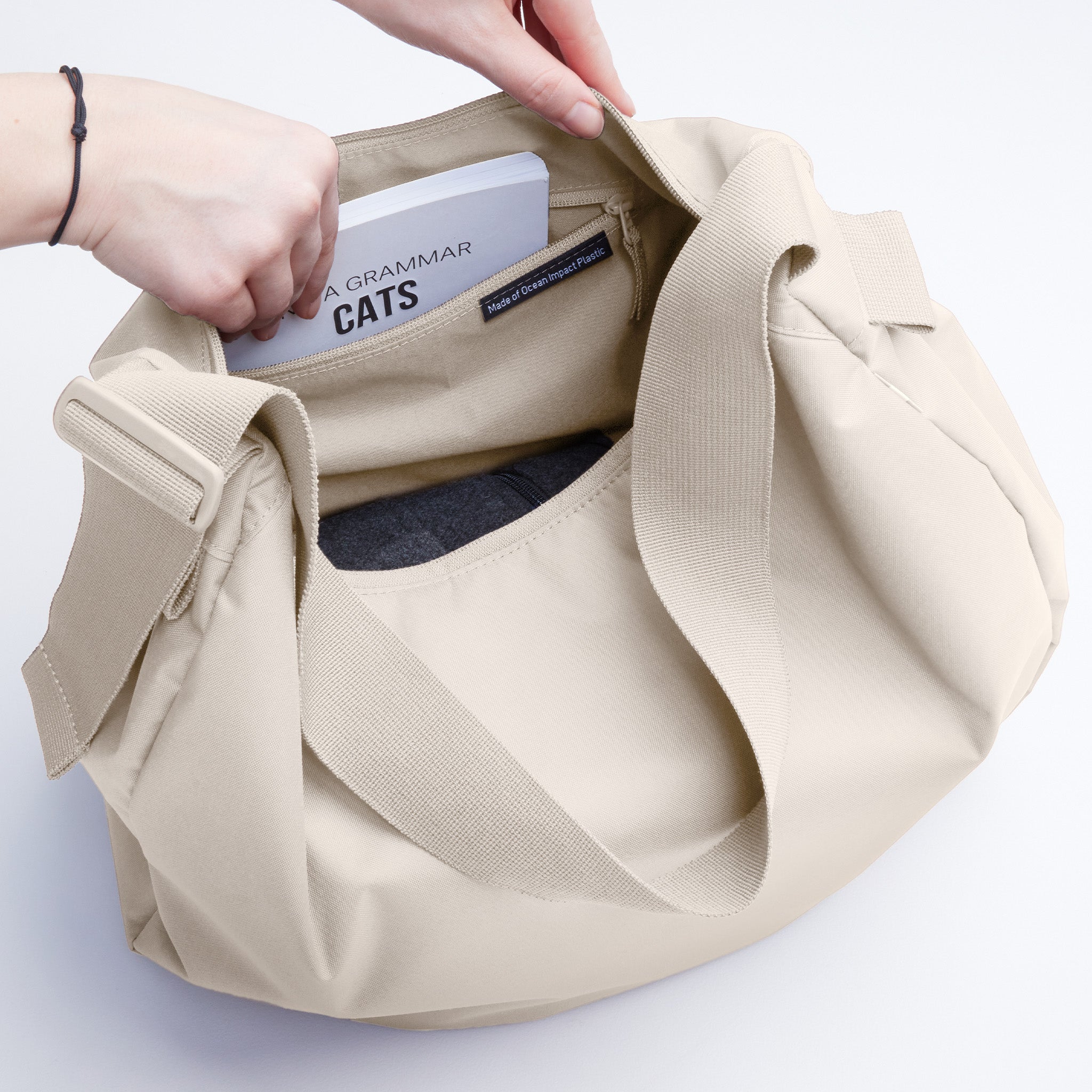 GOT BAG Curved Bag Monochrome Soft Shell