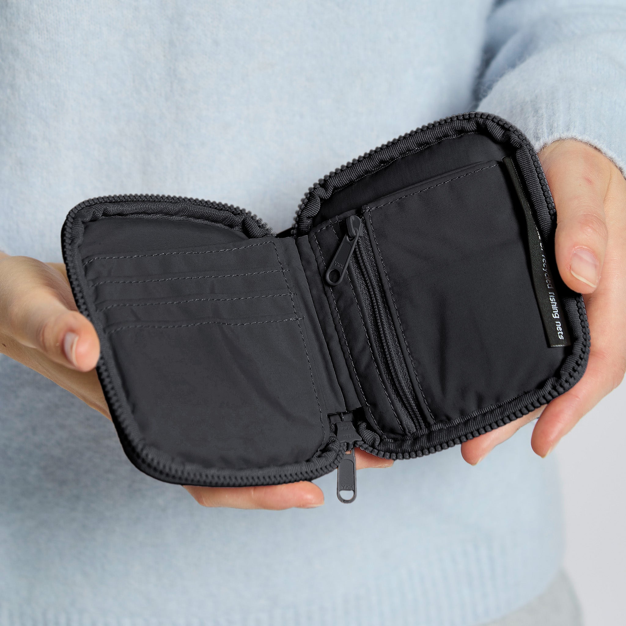 GOT BAG Wallet 01